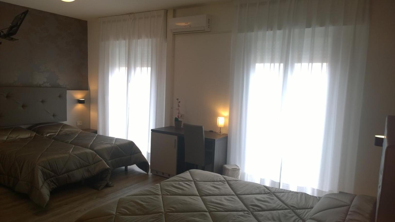 Hotel Gambrinus Λινιάνο Σαμπιαντόρο Δωμάτιο φωτογραφία