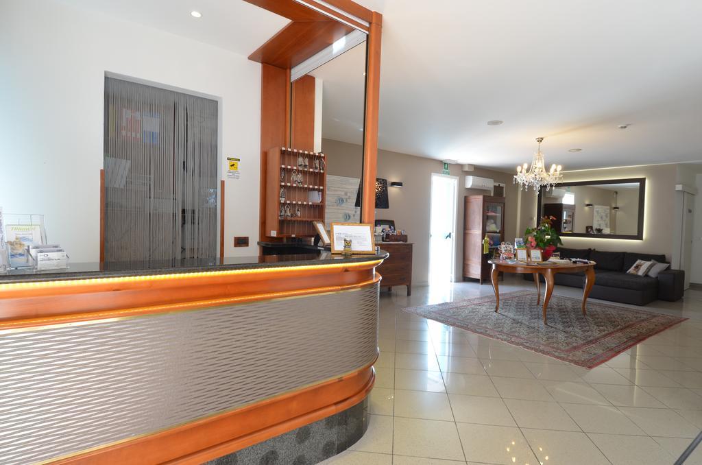 Hotel Gambrinus Λινιάνο Σαμπιαντόρο Εξωτερικό φωτογραφία