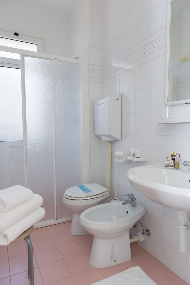 Hotel Gambrinus Λινιάνο Σαμπιαντόρο Εξωτερικό φωτογραφία
