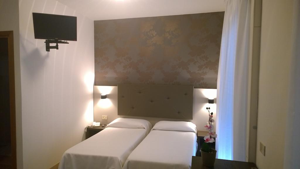 Hotel Gambrinus Λινιάνο Σαμπιαντόρο Εξωτερικό φωτογραφία